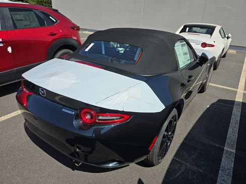 New 2026 MAZDA MX-5 Miata Grand Touring RWD image 2