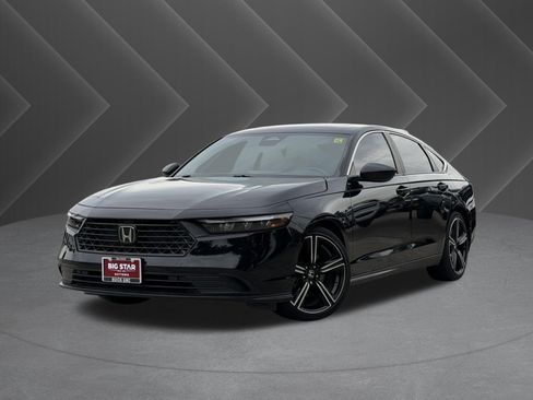Used 2024 Honda Accord Sport image 2