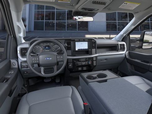 New 2024 Ford F250 XL w/ XL Chrome Package RWD image 9