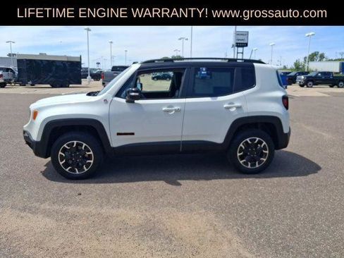 Certified 2023 Jeep Renegade Trailhawk w/ Trailhawk Elite Group AWD/4WD image 5