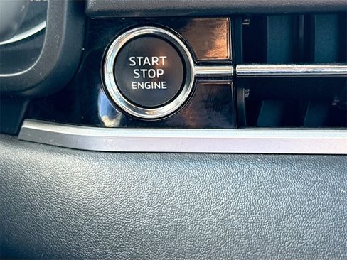 Used 2023 Mitsubishi Outlander SE image 22