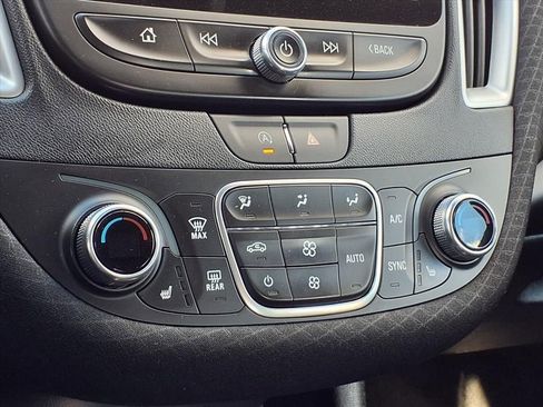 Used 2024 Chevrolet Malibu LT image 12