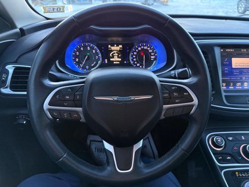 Used 2015 Chrysler 200 Limited w/ Convenience Group image 21