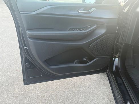 Certified 2025 Jeep Grand Cherokee L Laredo image 27