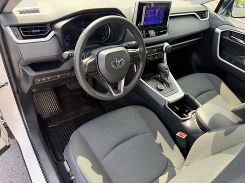 Certified 2025 Toyota RAV4 XLE w/ Convenience Package AWD/4WD image 13