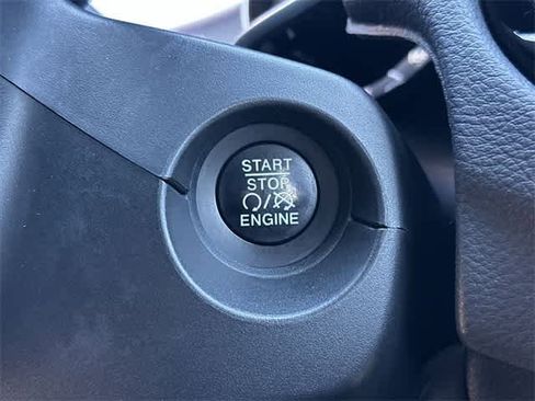 Used 2018 Jeep Compass Limited w/ Navigation Group image 10