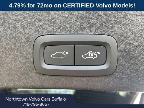 Certified 2023 Volvo XC40 B5 Plus w/ Protection Package Premier image 8