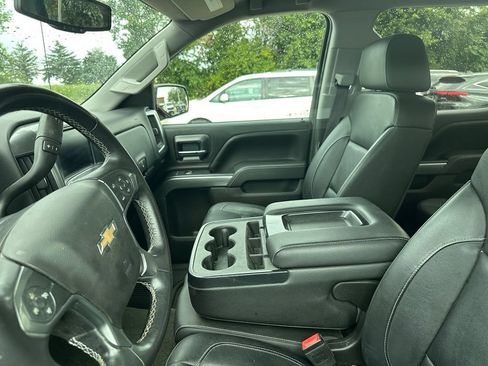 Used 2017 Chevrolet Silverado 1500 LT w/ All Star Edition AWD/4WD image 6