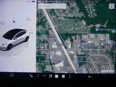 Used 2023 Tesla Model 3 Standard Range RWD image 10