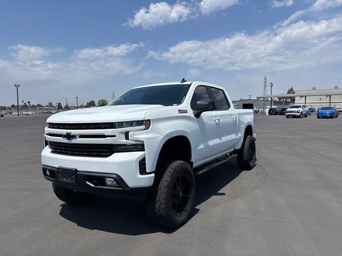 Used 2021 Chevrolet Silverado 1500 RST AWD/4WD image 3