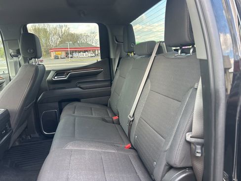 Used 2023 Chevrolet Silverado 1500 LT image 16