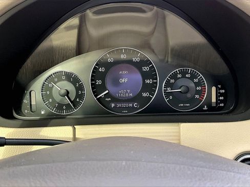 Used 2004 Mercedes-Benz CLK 320 Coupe image 12