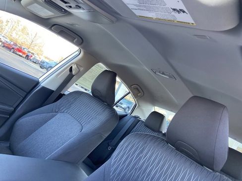 Used 2025 Toyota Camry LE image 28