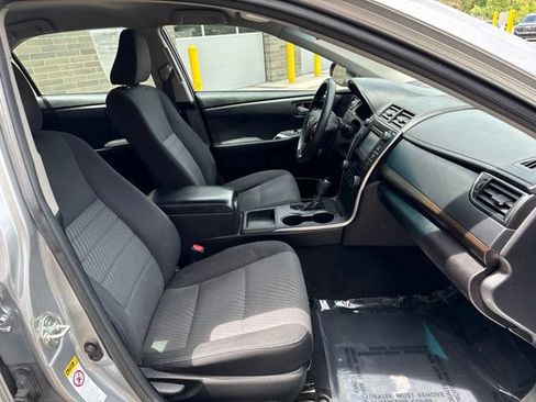 Used 2017 Toyota Camry LE FWD image 22