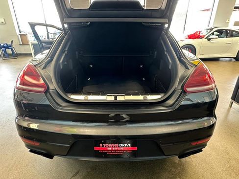 Used 2016 Porsche Panamera GTS image 20