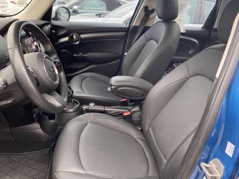 Used 2024 MINI Cooper 4-Door Hardtop FWD image 12
