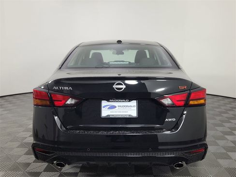 New 2025 Nissan Altima 2.5 SR w/ SR Premium Package image 4