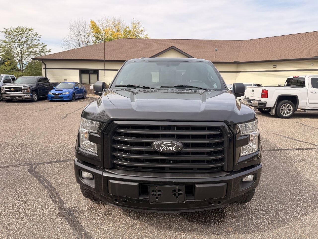 Used 2016 Ford F150 XLT w/ Equipment Group 302A Luxury AWD/4WD image 9