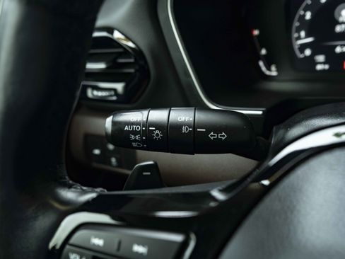 Used 2024 Honda Pilot Elite image 23