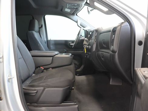 Used 2022 Chevrolet Silverado 2500 Custom w/ Custom Value Package AWD/4WD image 18