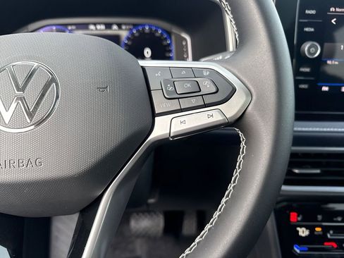 New 2026 Volkswagen Taos SEL image 20