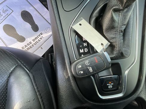 Used 2020 Jeep Cherokee High Altitude AWD/4WD image 31