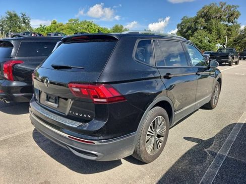Used 2024 Volkswagen Tiguan Wolfsburg Edition AWD/4WD image 2
