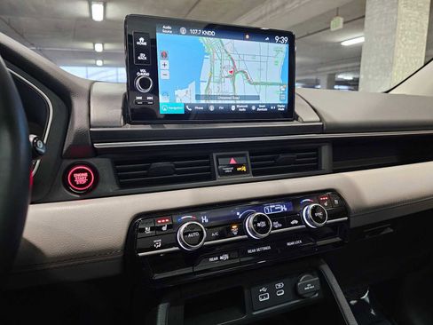 Used 2023 Honda Pilot Elite image 16