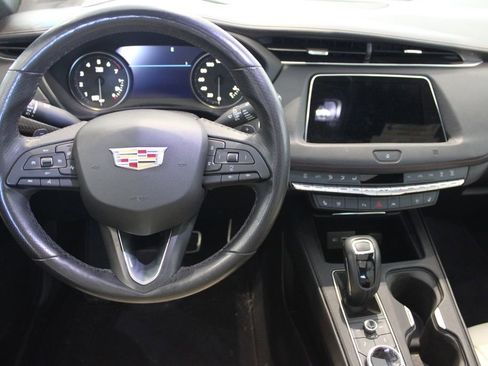 Used 2019 Cadillac XT4 Sport image 5