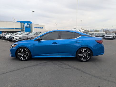 Used 2020 Nissan Sentra SR w/ Premium Package image 9