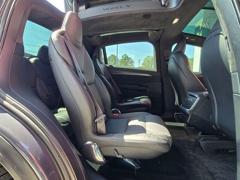Used 2022 Tesla Model X Plaid image 26