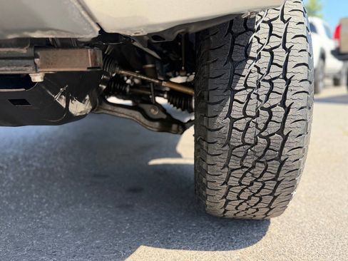 Used 2014 Toyota Tacoma 4x4 Regular Cab image 69