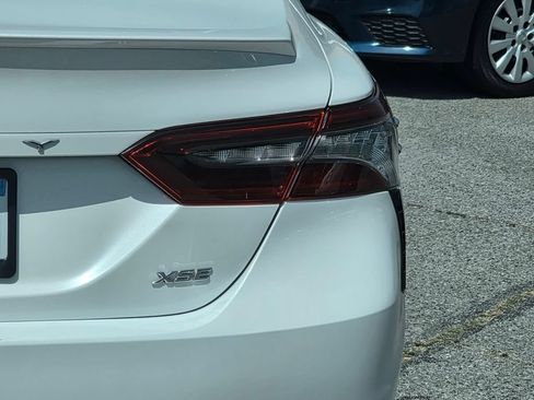 Used 2022 Toyota Camry XSE FWD image 8
