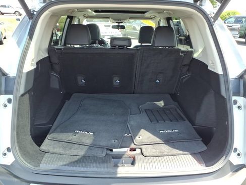 Certified 2023 Nissan Rogue SV w/ SV Premium B Package AWD/4WD image 12