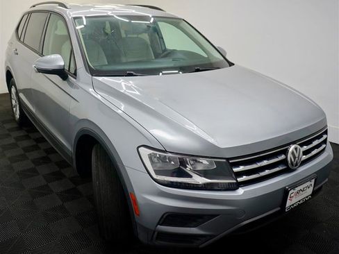 Used 2019 Volkswagen Tiguan S w/ Driver Assistance Package image 10