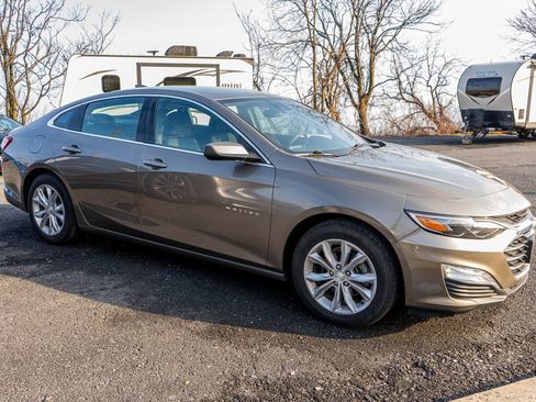 Used 2020 Chevrolet Malibu LT image 1