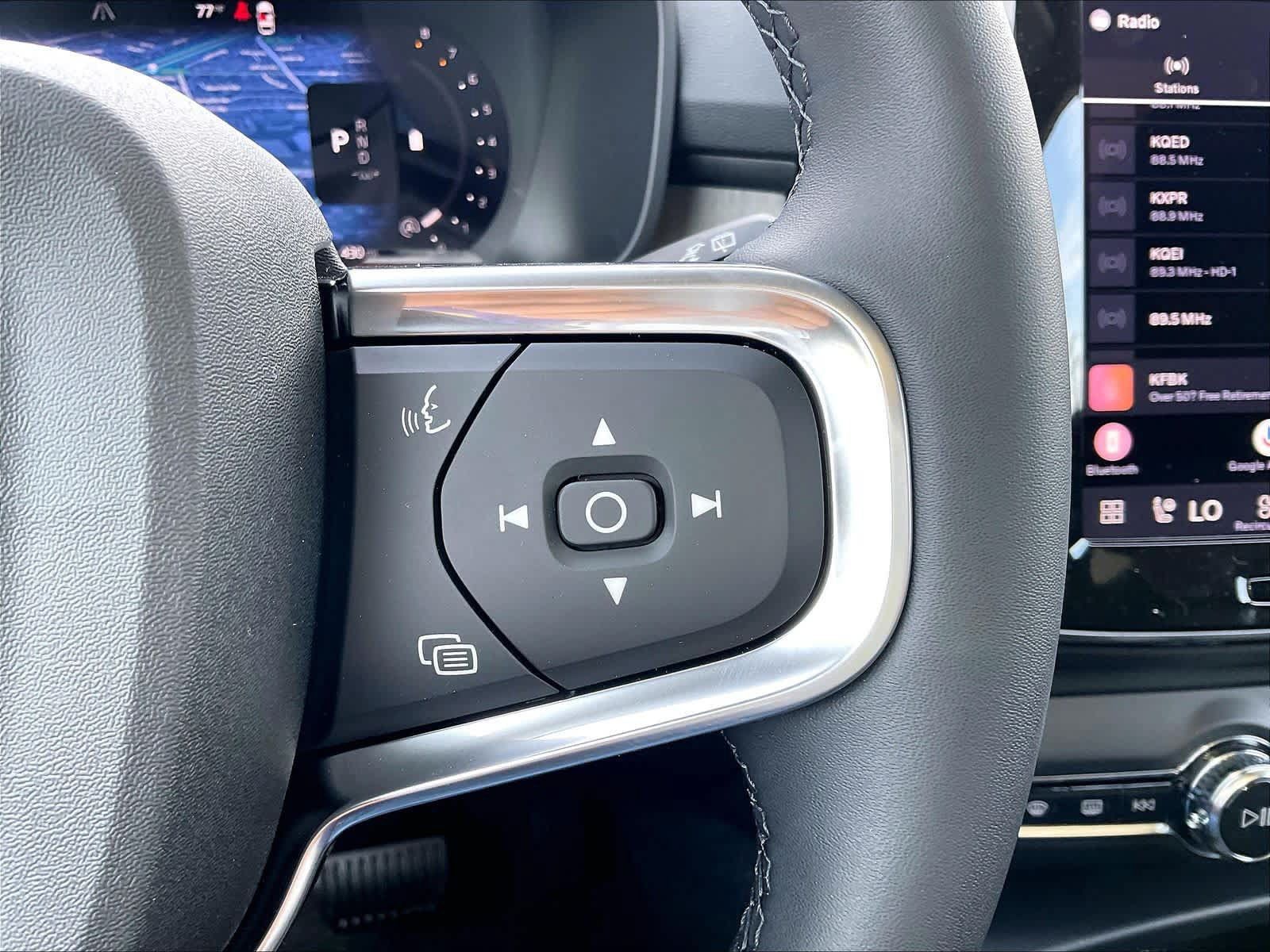 New 2026 Volvo XC40 B5 Core w/ Climate Package AWD/4WD image 18