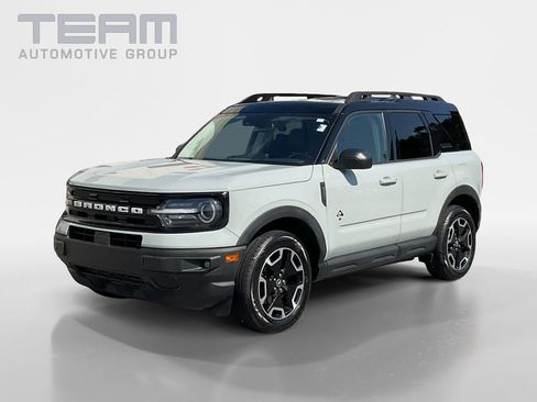Used 2024 Ford Bronco Sport Outer Banks w/ Tech Package AWD/4WD image 3