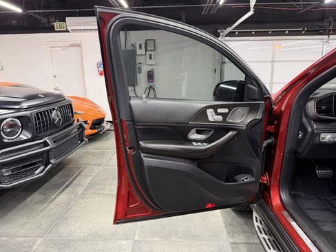 Used 2021 Mercedes-Benz GLE 53 AMG GLE 53 AMGᆴ w/ Warmth & Comfort Package image 20