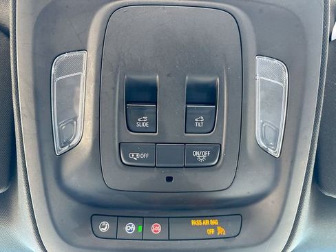 Used 2021 Cadillac CT4 Luxury w/ Sun And Sound Package image 38