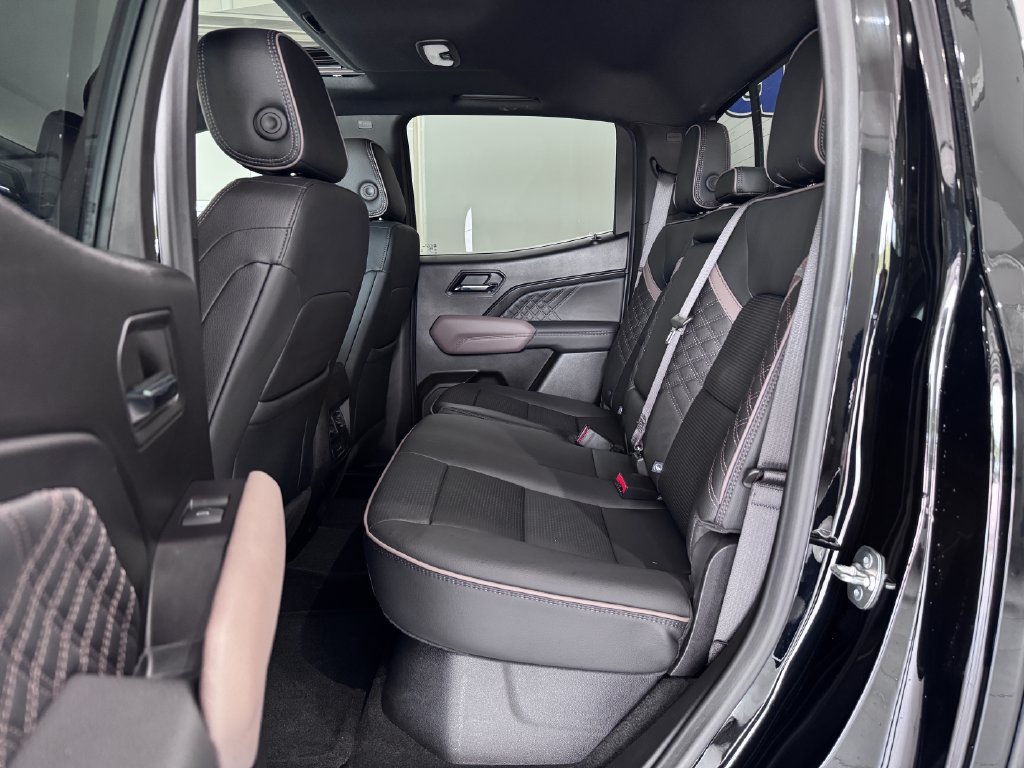 Certified 2024 GMC Canyon Denali w/ LPO, Denali Black Edition AWD/4WD image 11