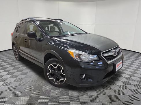 Used 2014 Subaru Crosstrek 2.0i Premium AWD/4WD image 3