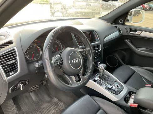 Used 2017 Audi Q5 2.0T Premium Plus w/ Technology Package AWD/4WD image 10
