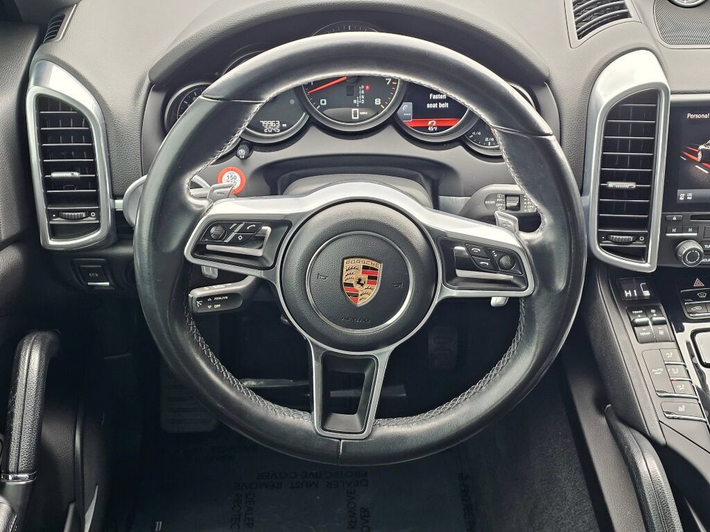 Used 2018 Porsche Cayenne Platinum Edition AWD/4WD image 20