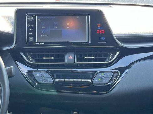 Used 2018 Toyota C-HR XLE image 14