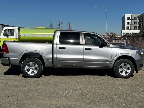 New 2026 RAM 1500 4x4 Crew Cab image 2