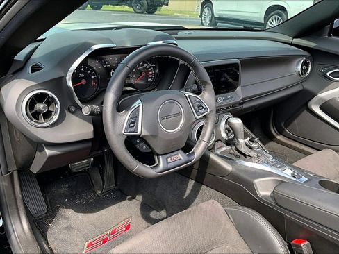 Used 2023 Chevrolet Camaro SS RWD image 6