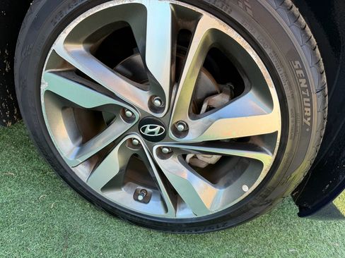 Used 2014 Hyundai Elantra Limited w/ Option Group 03 image 8