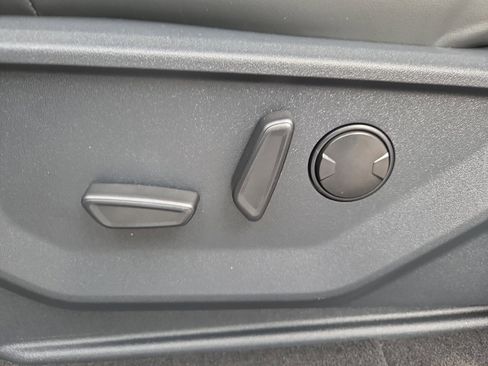 Used 2025 Ford Expedition Max Active image 16