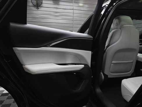 Used 2024 Cadillac Lyriq Luxury RWD image 37